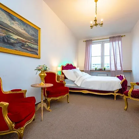 Bank Invest Apartmens - Old Town Apartman *