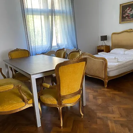 Bank Invest Apartmens - Old Town Appartement