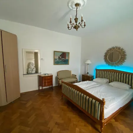 Bank Invest Apartmens - Old Town Apartment